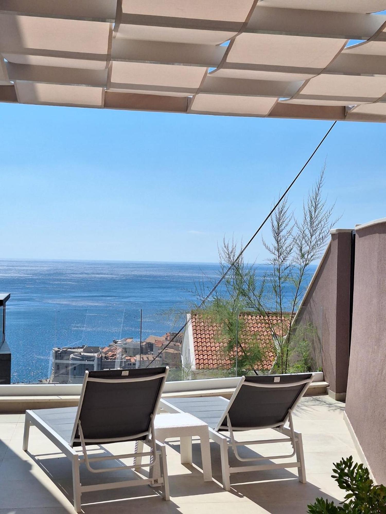 Luxury Moobl - Free Parking Apartment *