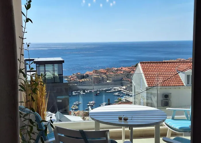 Luxury Apartment Moobl - Free Parking