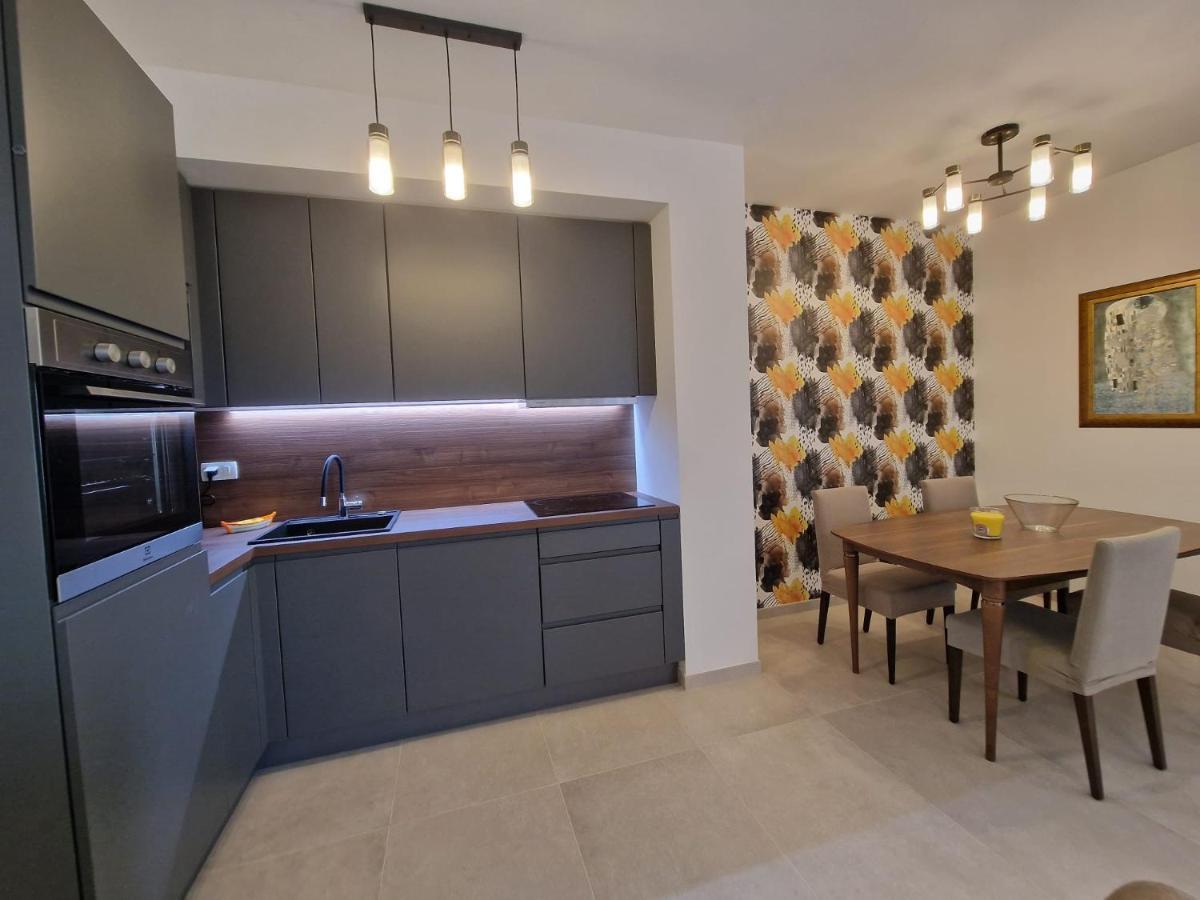 Luxury Moobl - Free Parking Apartamento
